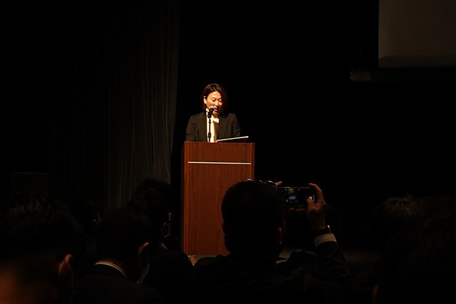 司会者